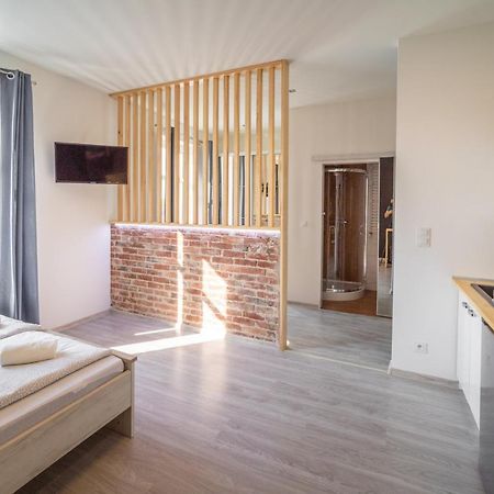 Black & White Vision Apartment - Centrum Opole Buitenkant foto