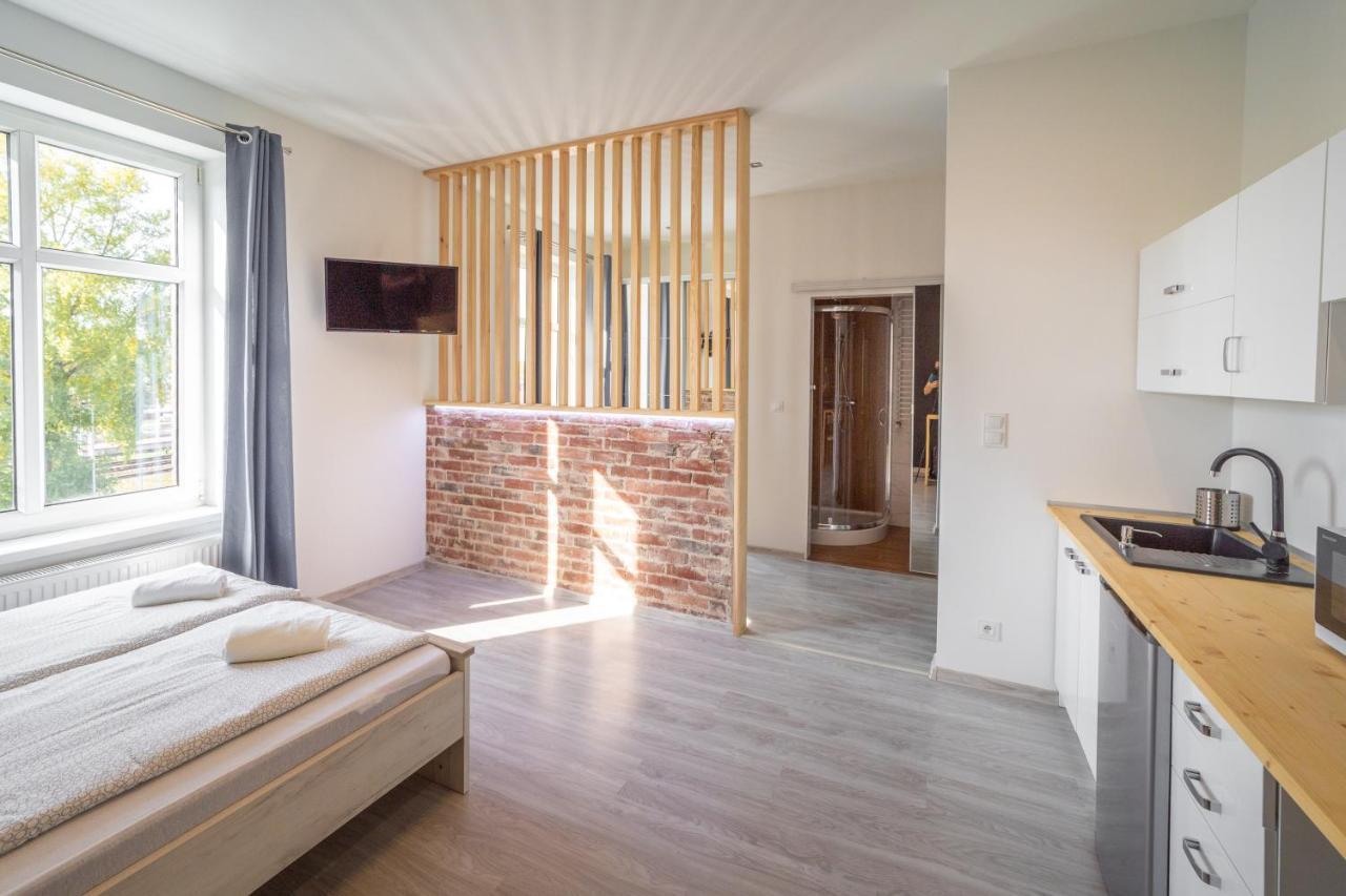 Black & White Vision Apartment - Centrum Opole Buitenkant foto